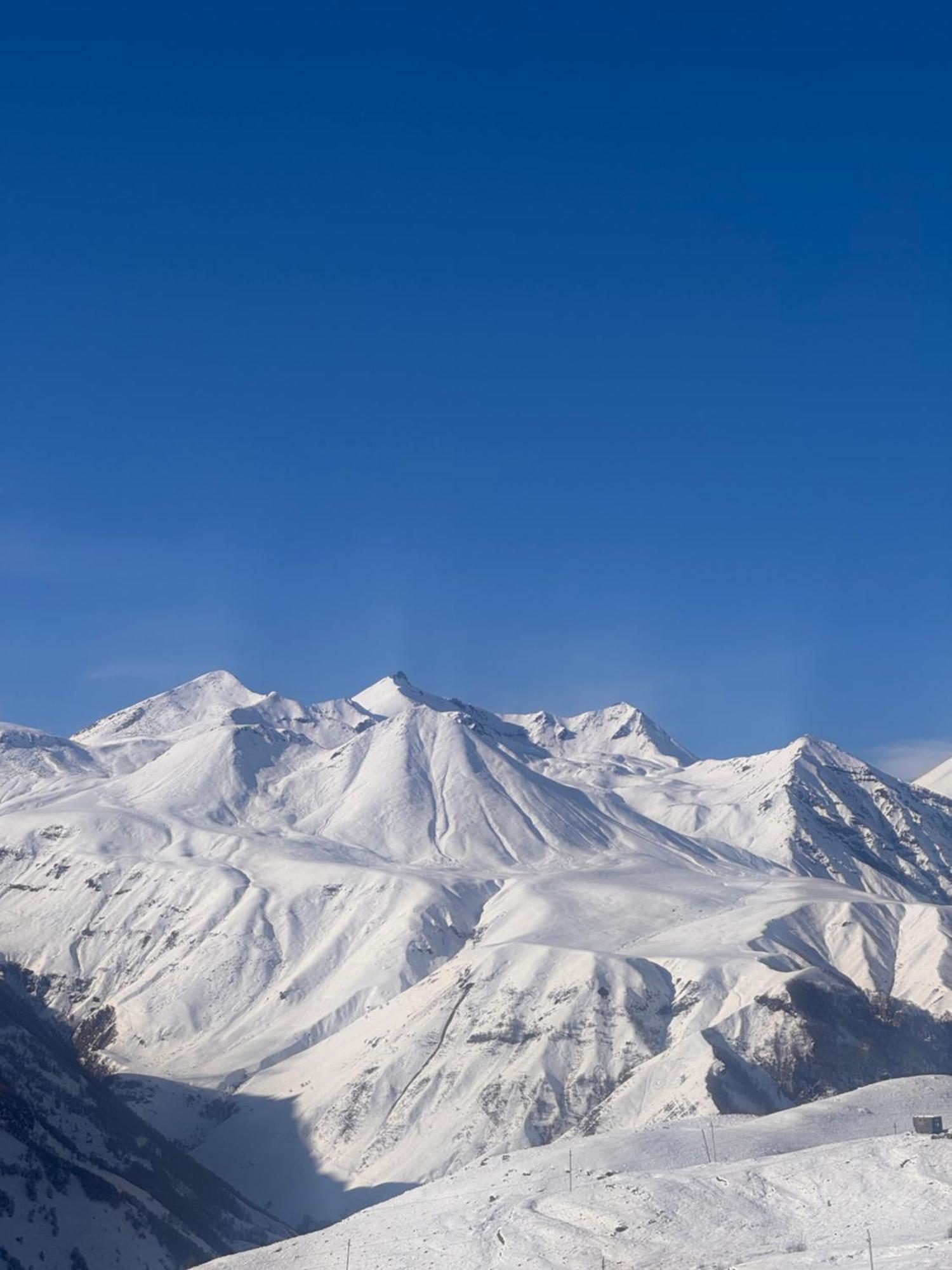 Sunny Days Gudauri Apartment Luaran gambar